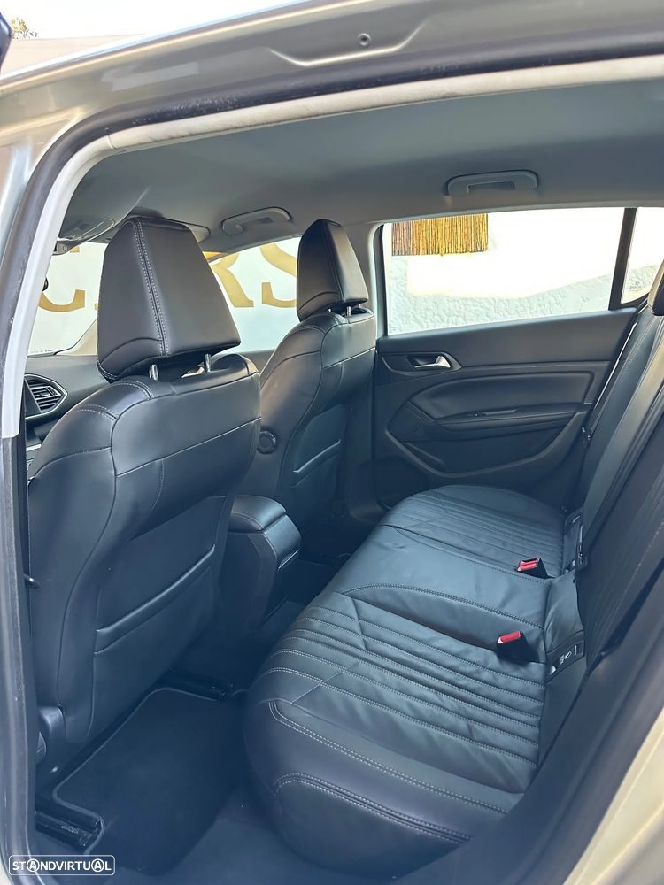 Peugeot 308 PureTech 110 Stop & Start Style - 12