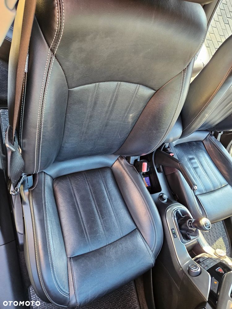 Chevrolet Cruze 1.4 T LT+ - 30