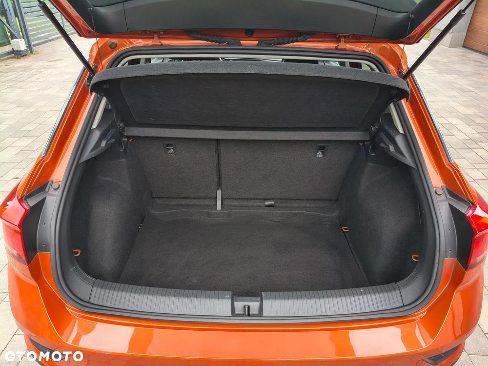 Volkswagen T-Roc - 24