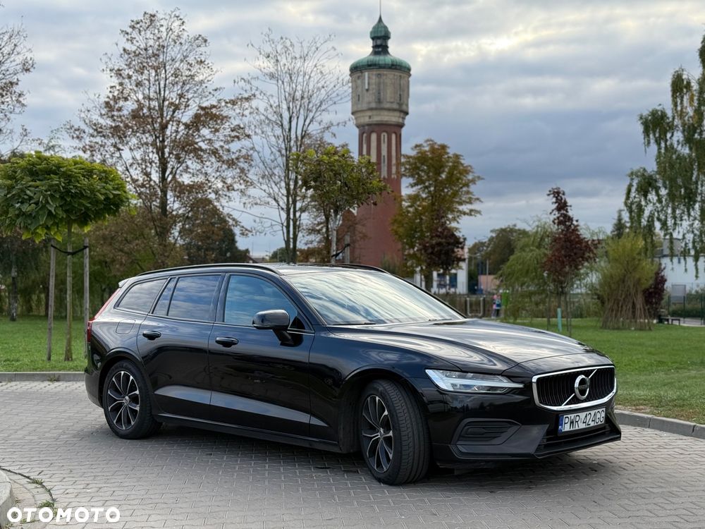 Volvo V60 D3 Momentum Pro - 1