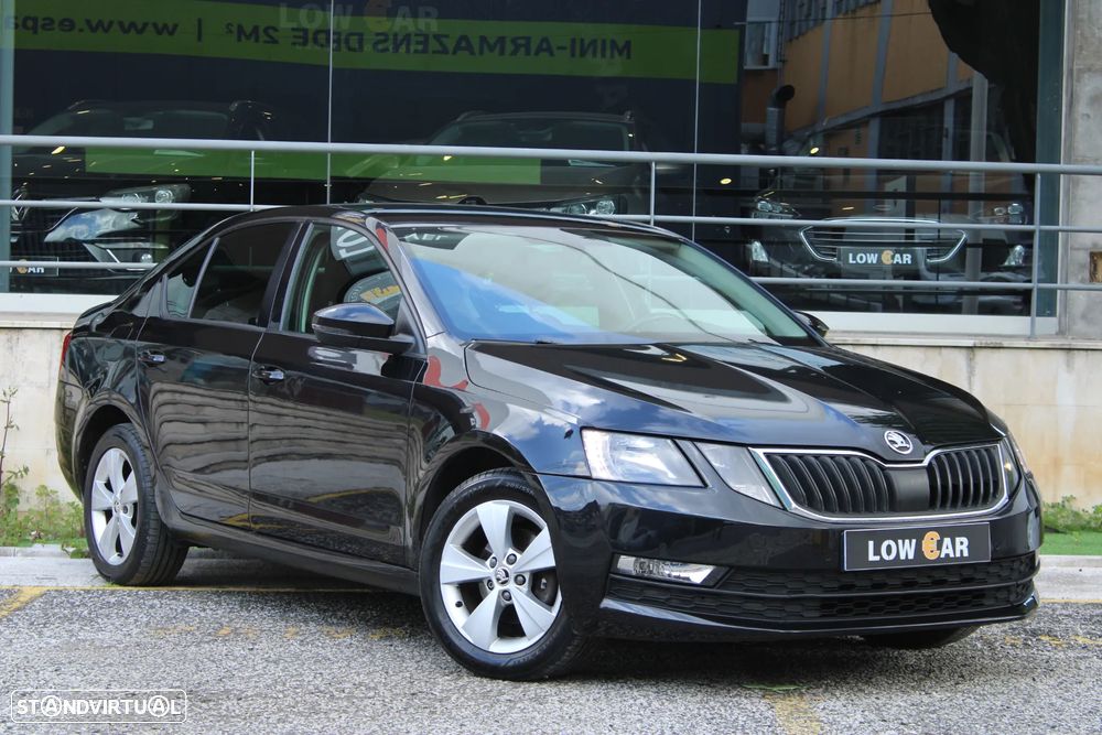 Skoda Octavia 1.6 TDI Business Line DSG - 1
