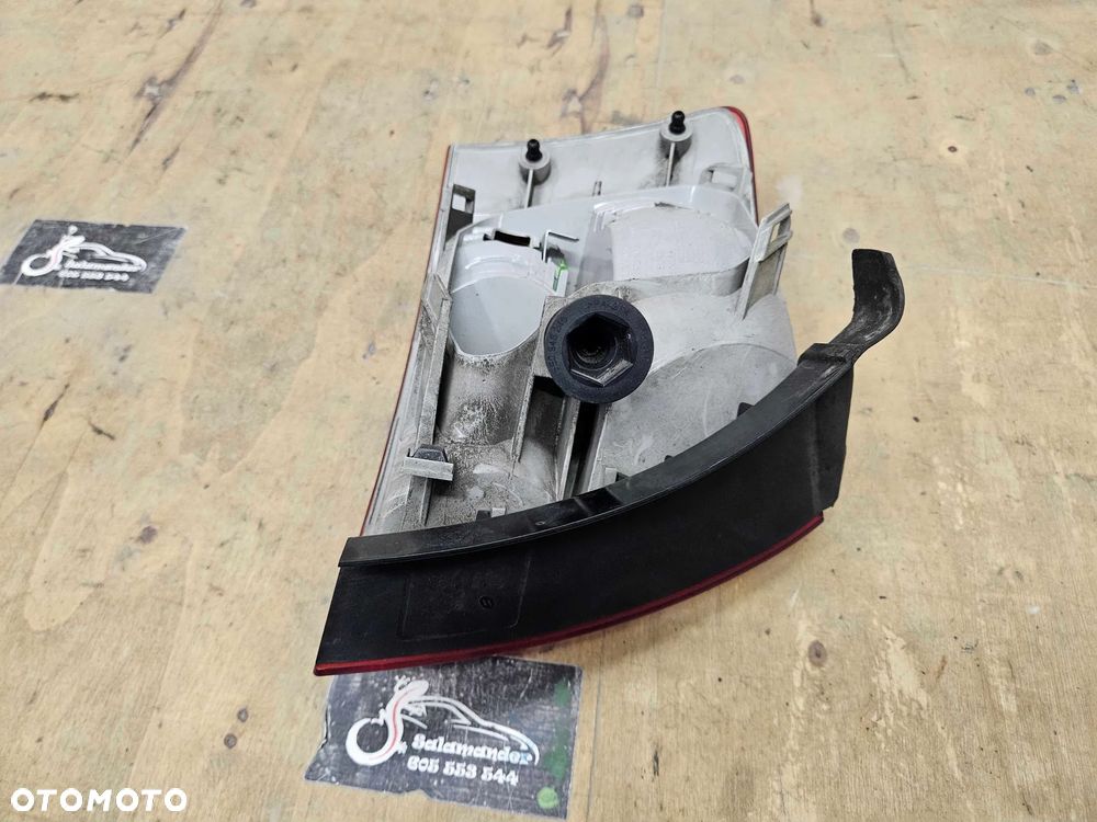 Lampa Lampy Tyl Tylna Prawa Lewa na w Blotnik AUDI A4 B7 Kombi Avant - 40