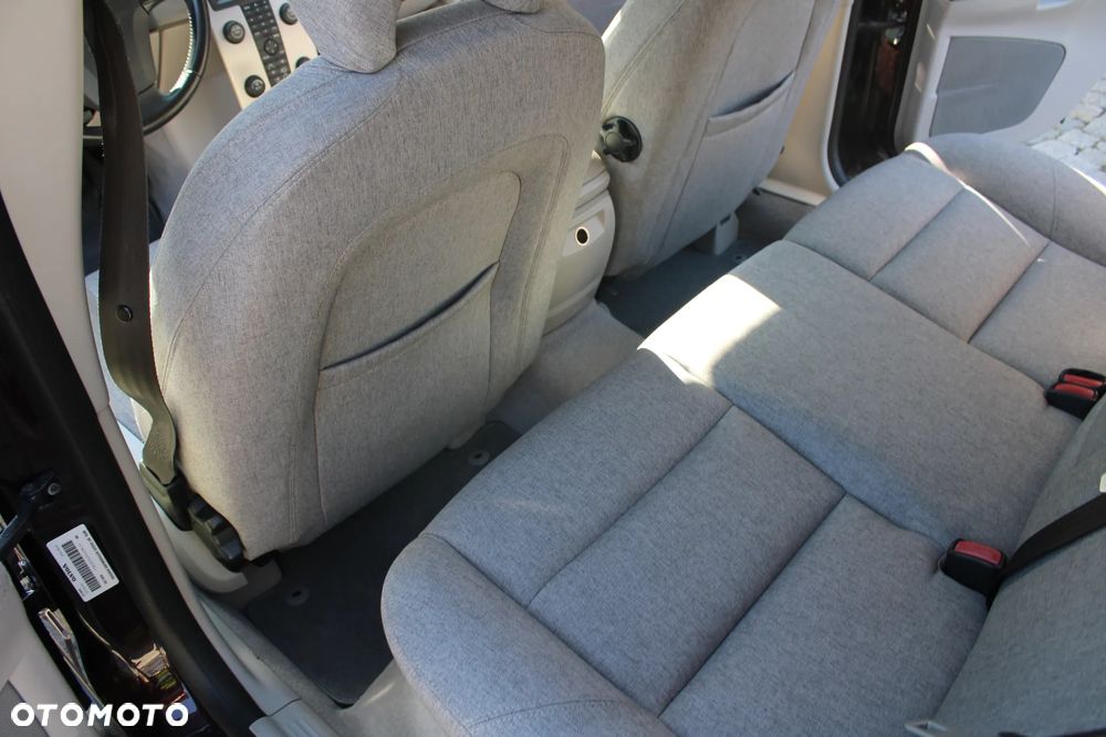 Volvo S40 2.0D - 19