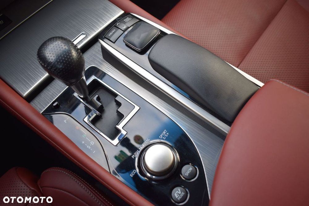 Lexus GS 450h F Sport - 10