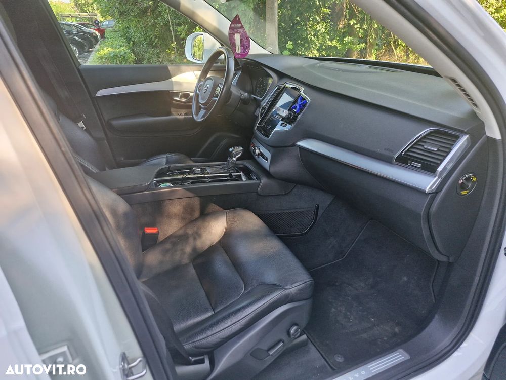 Volvo XC 90 D5 AWD Momentum - 12