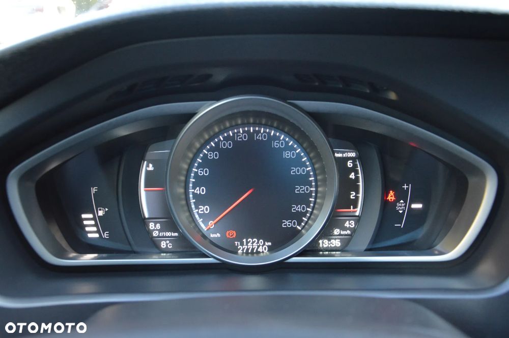Volvo V40 - 26