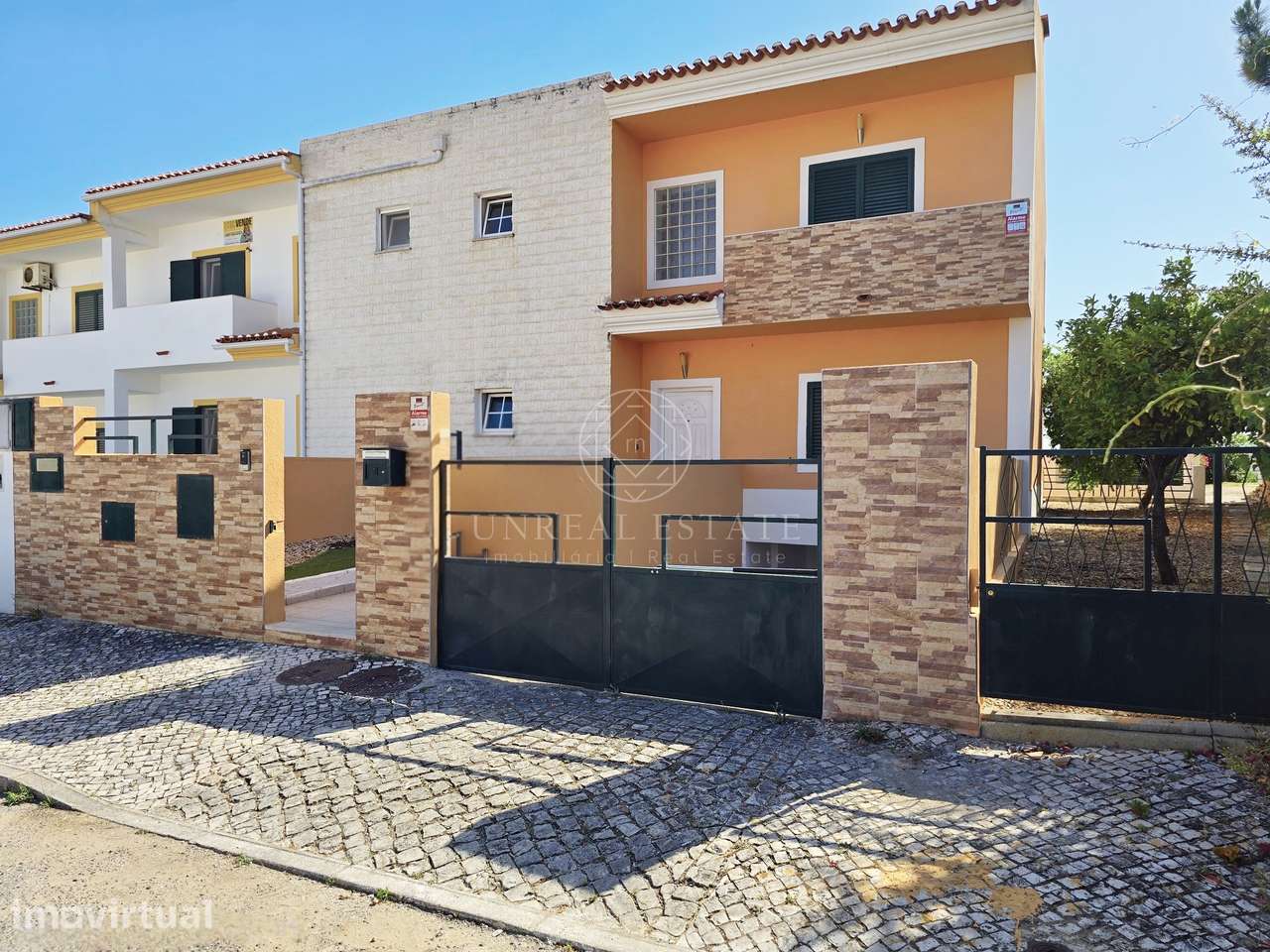 Moradia T4 Exclusiva com Piscina e 900m² de Terreno | Quinta da Serral - Grande imagem: 3/60