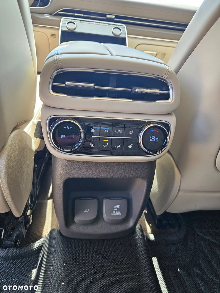 Genesis GV80 - 24