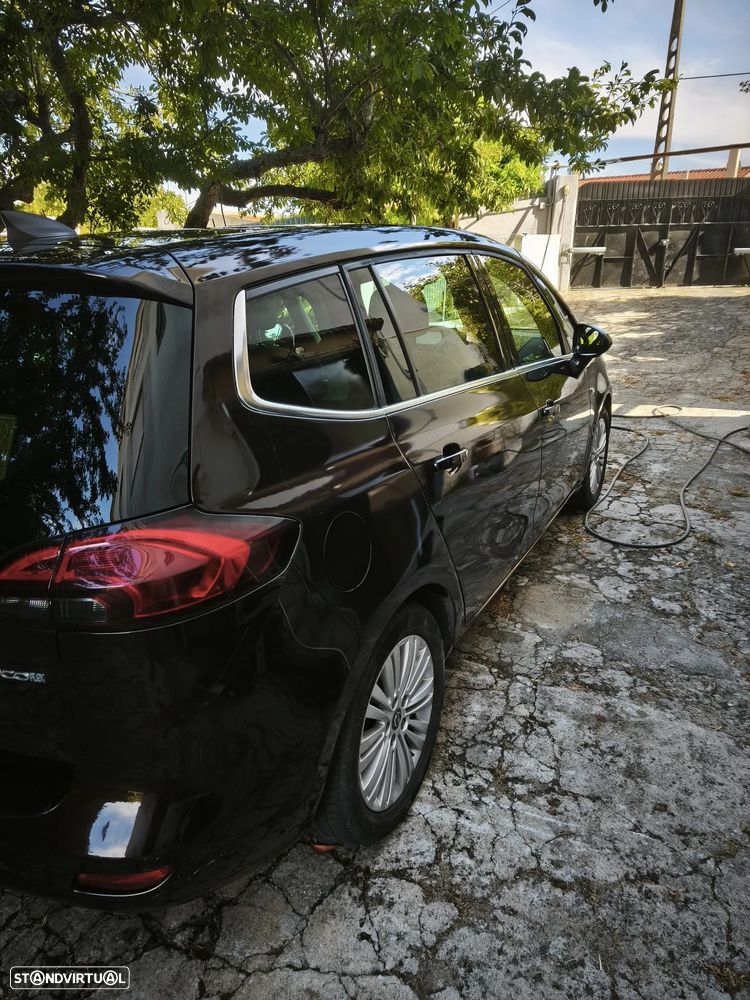 Opel Zafira 1.6 CDTi Cosmo - 35