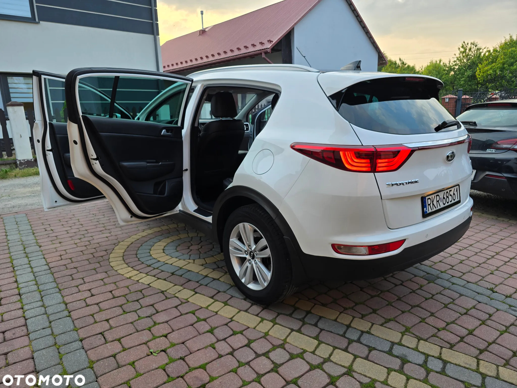 Kia Sportage 1.7 CRDI Business Line L 2WD - 19