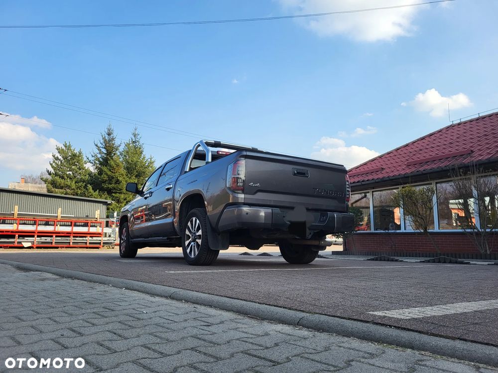 Toyota Tundra - 10