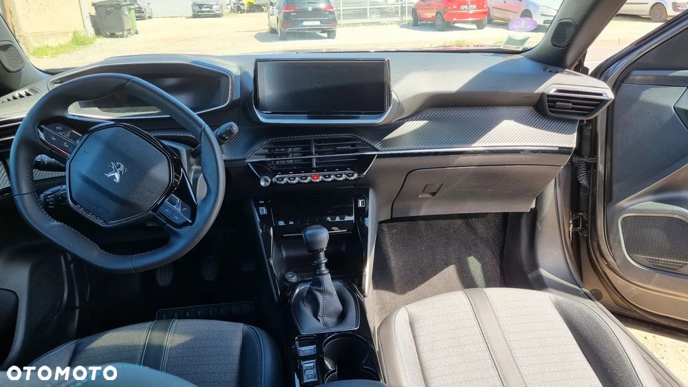 Peugeot 2008 PureTech 130 EAT8 Allure Pack - 30