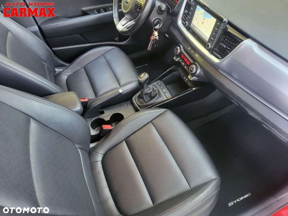 Kia Stonic - 29
