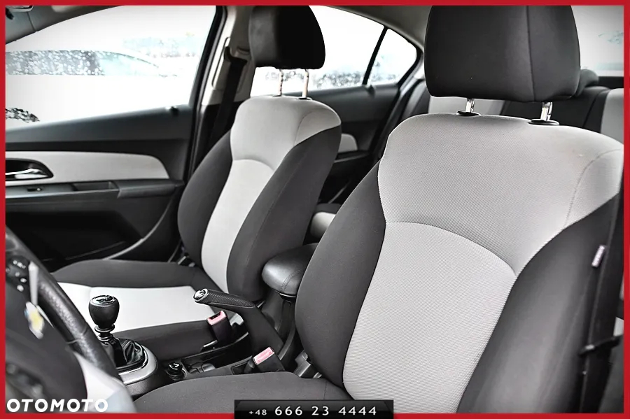 Chevrolet Cruze 1.6 LT+ - 21