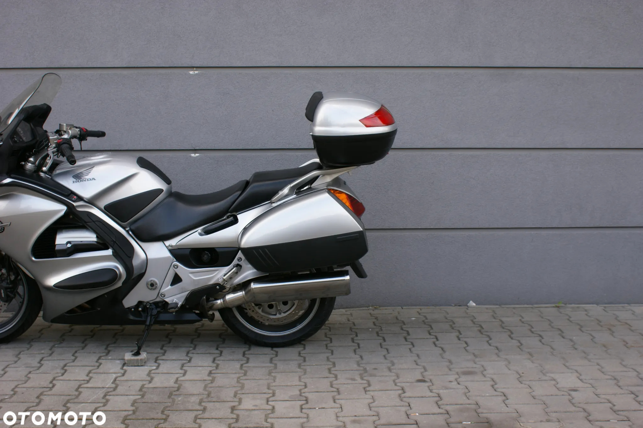 Honda ST - 8