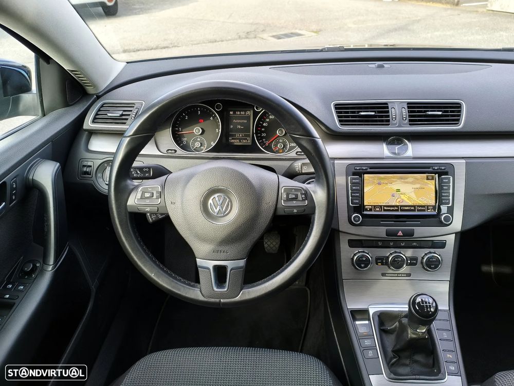 VW Passat Variant 1.6 TDI BlueMotion - 8