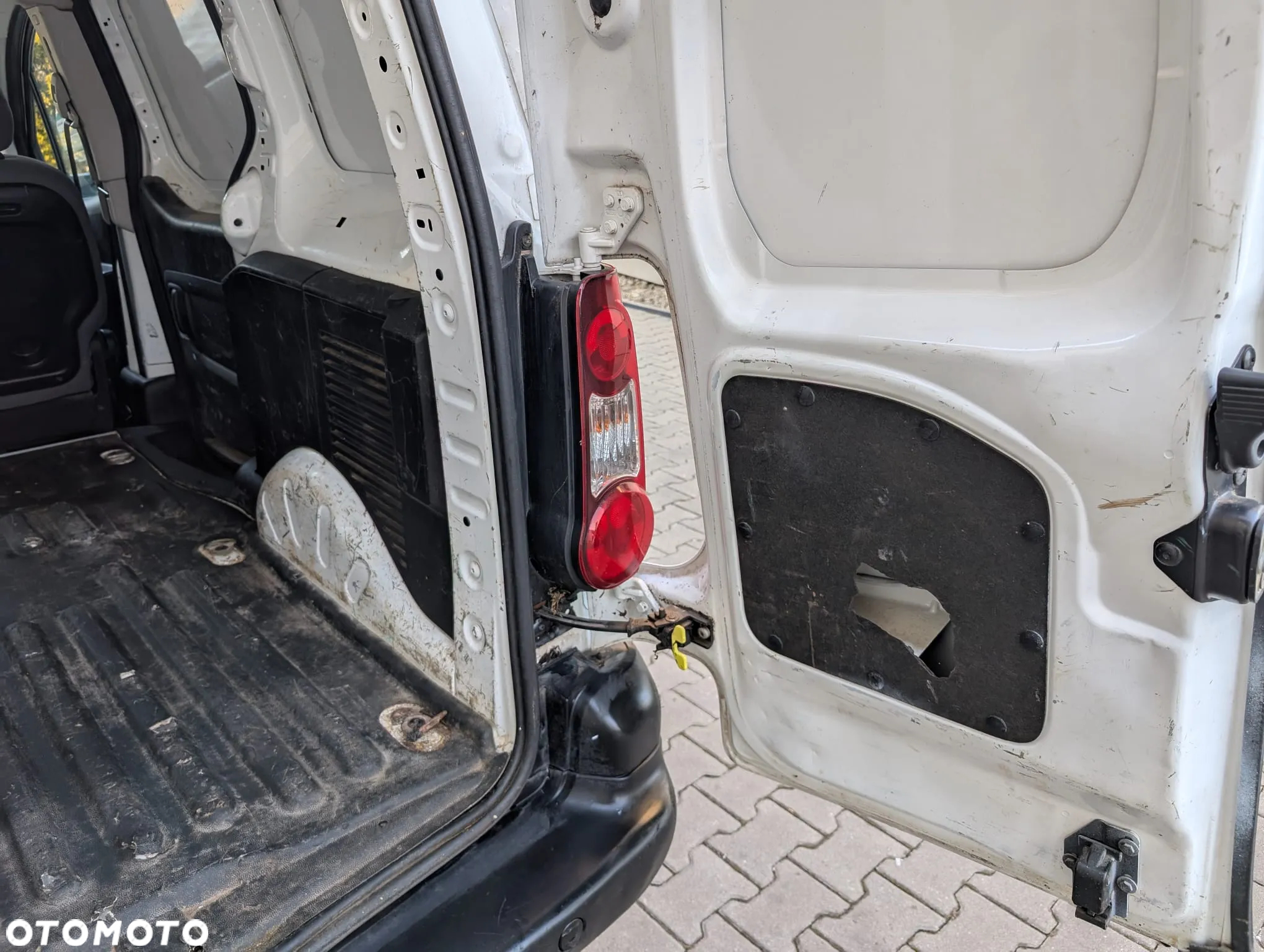 Peugeot PARTNER III Dangel 4x4 - 18