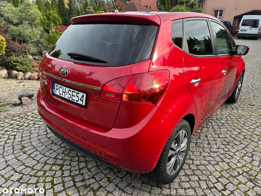 Kia Venga - 5