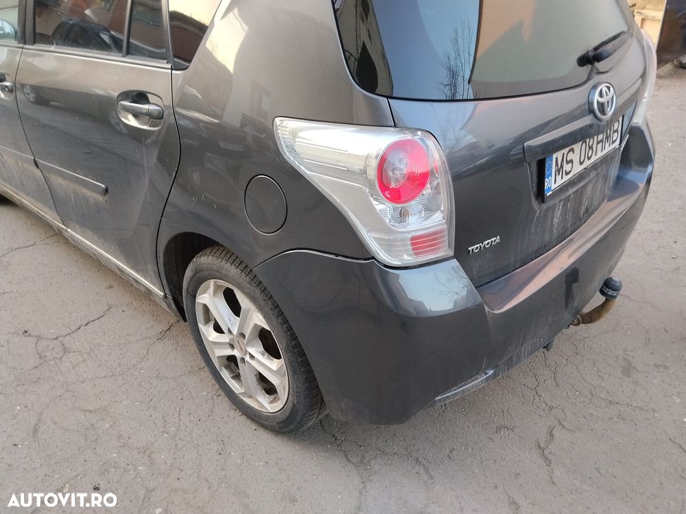 Toyota Verso 2.0 D-4D DPF Luna - 6