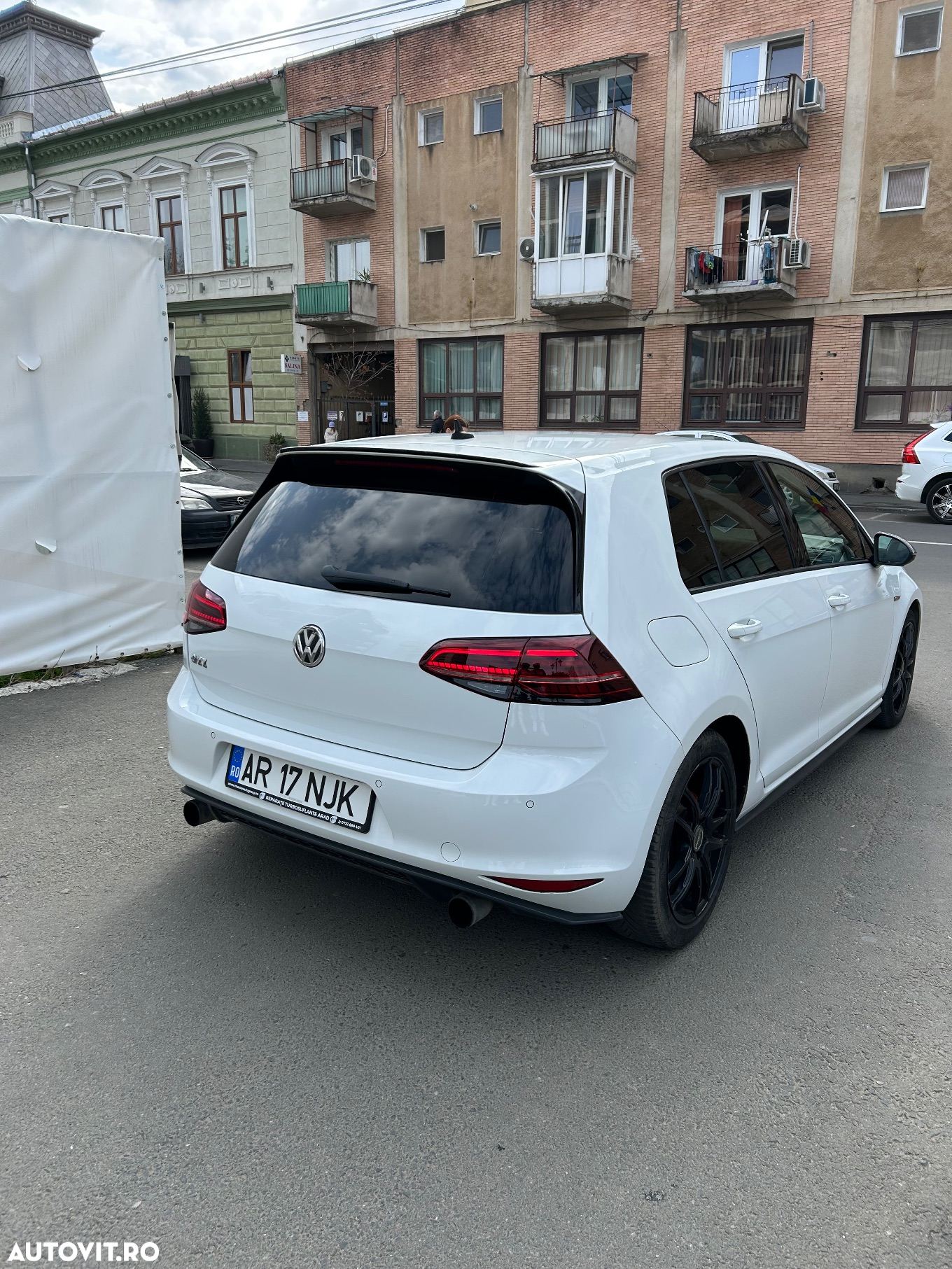 Volkswagen Golf 2.0 TSI BMT DSG GTI - 18