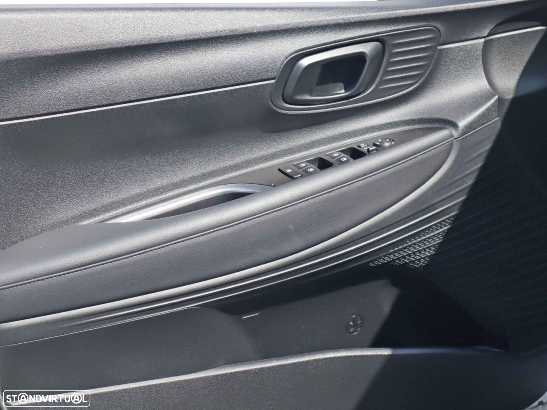 Hyundai Bayon 1.0 T-GDI Premium - 19