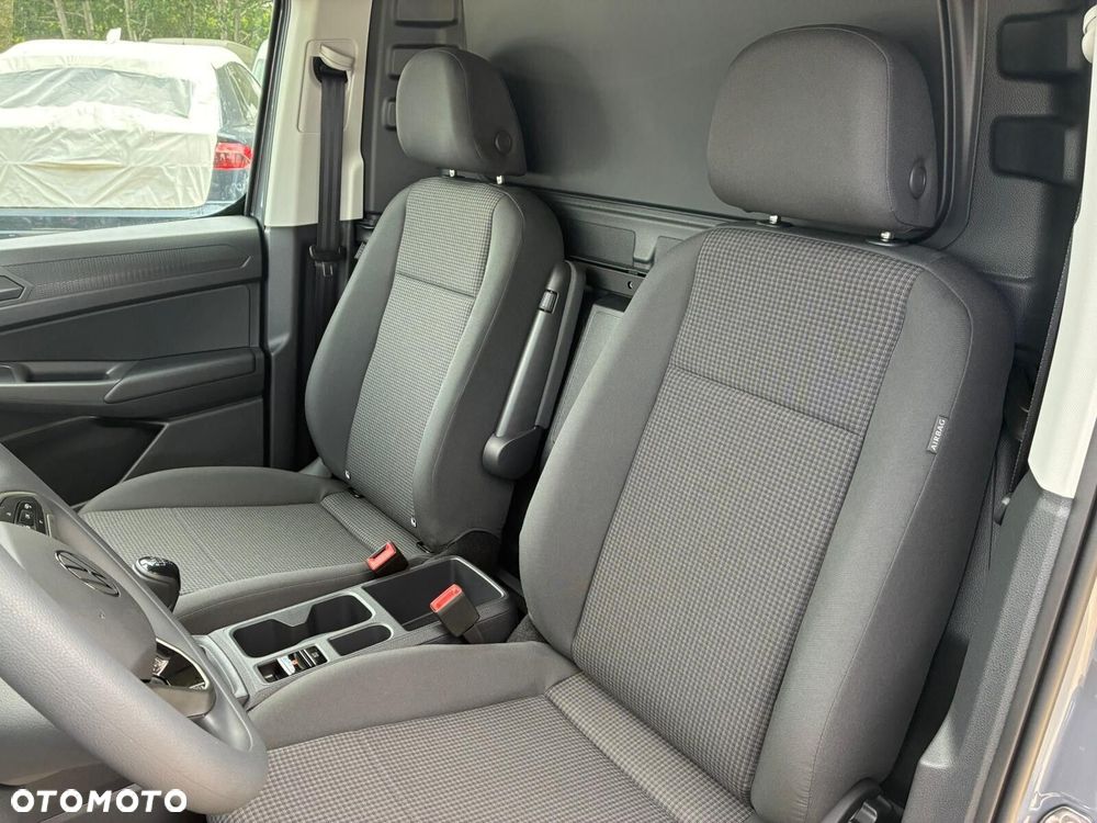 Volkswagen Caddy Cargo 1,5 TSI 116 KM manualna r. o. 2755 mm - 17
