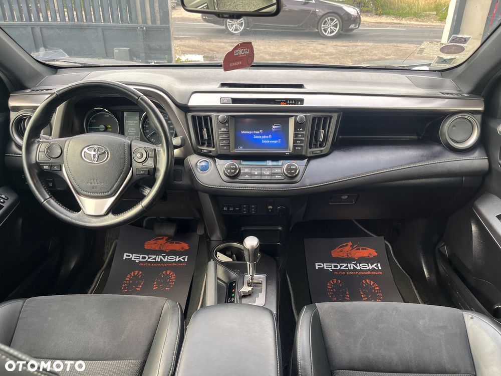 Toyota RAV4 - 8