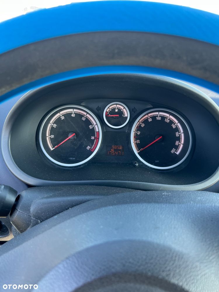 Opel Corsa 1.4 16V Enjoy - 24