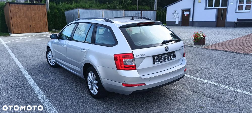 Skoda Octavia 1.6 TDI DPF DSG Elegance - 15