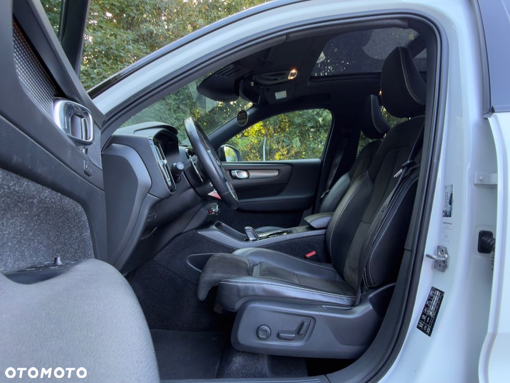 Volvo XC 40 T5 AWD Geartronic R-Design - 31