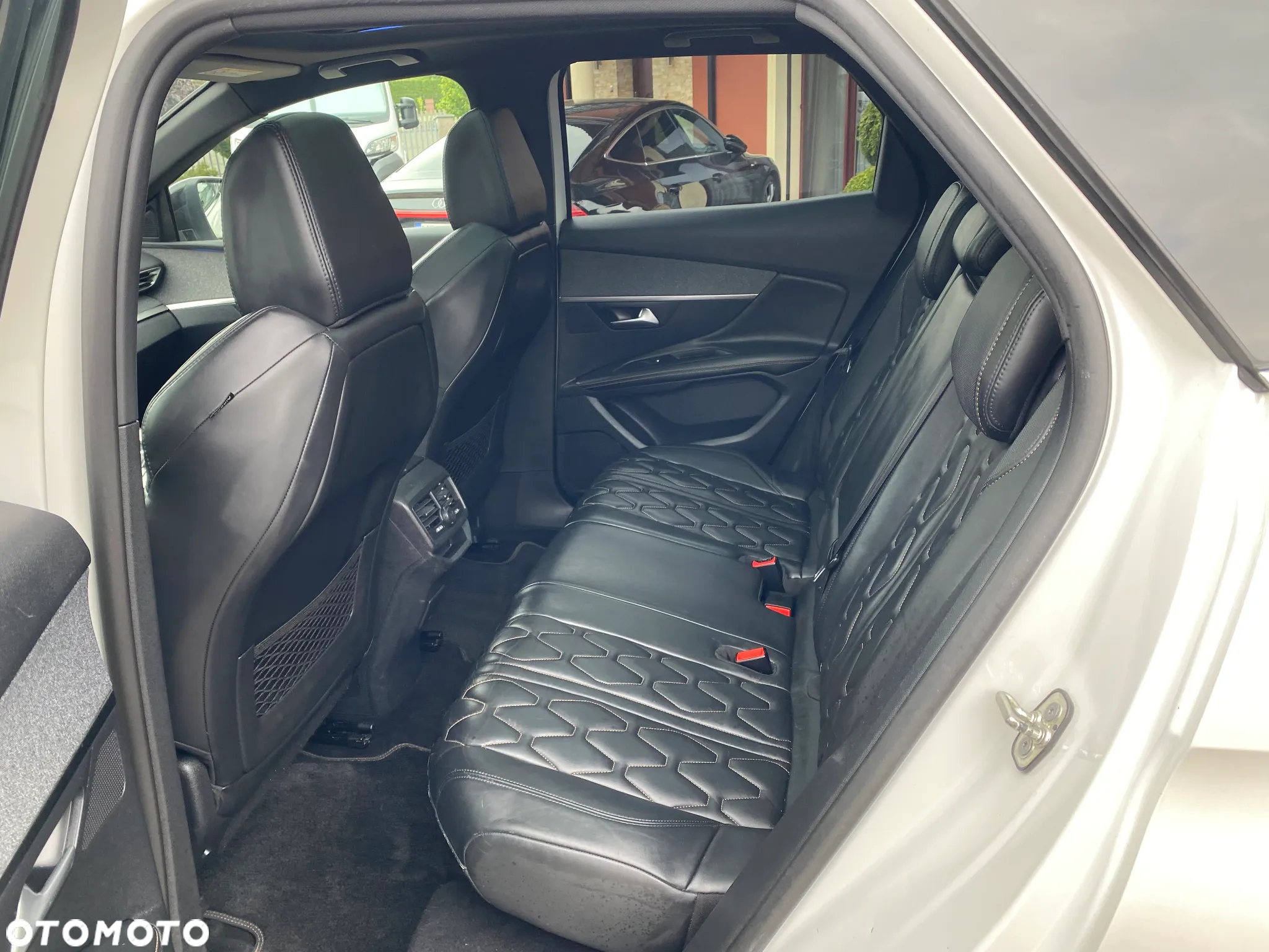 Peugeot 3008 - 11