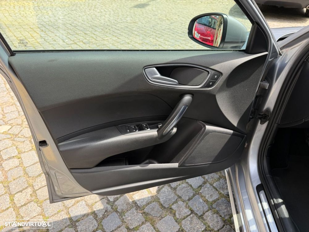 Audi A1 Sportback 1.4 TDI S-line - 11