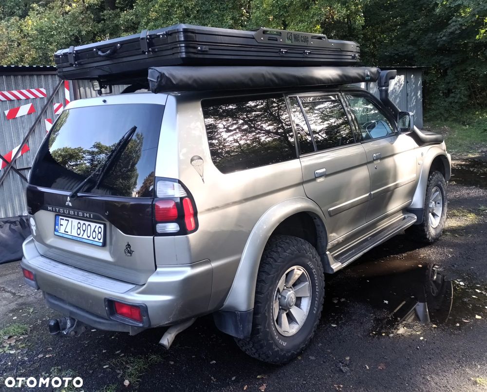 Mitsubishi Pajero - 11
