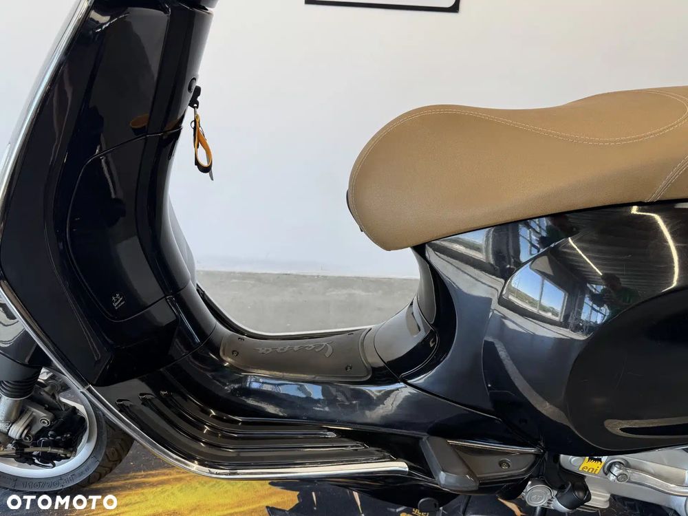 Piaggio Vespa - 22