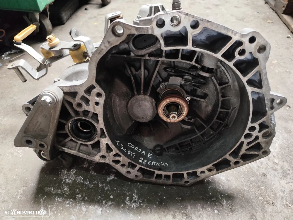 Opel Corsa E 1.3 CDTI / CAIXA DE VELOCIDADES - CV127 - 1