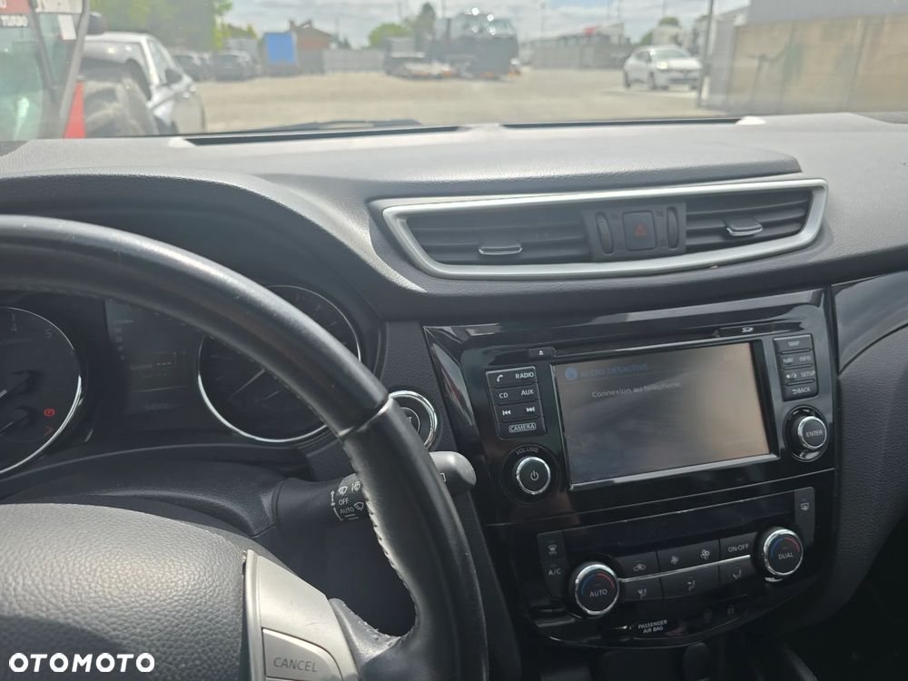 Nissan Qashqai 1.2 DIG-T Tekna EU6 - 10