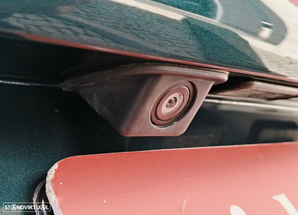 Peugeot 2008 1.6 BlueHDi Allure - 9