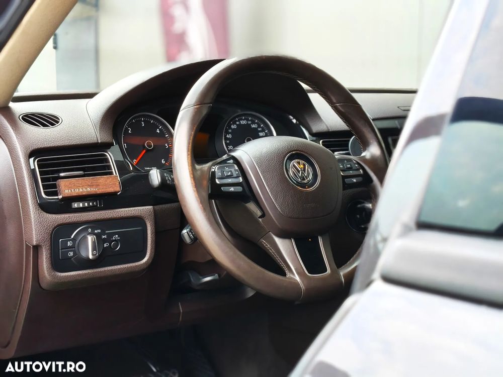 Volkswagen Touareg 3.0 V6 TDI BMT Terrain Tech - 25