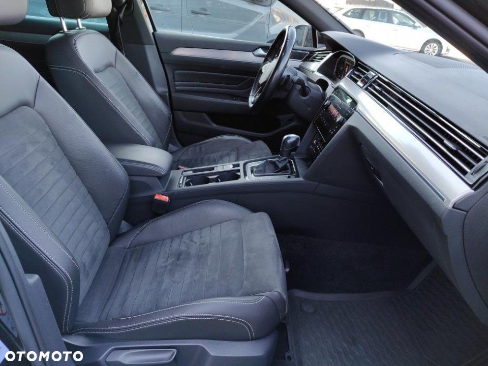 Volkswagen Passat - 23