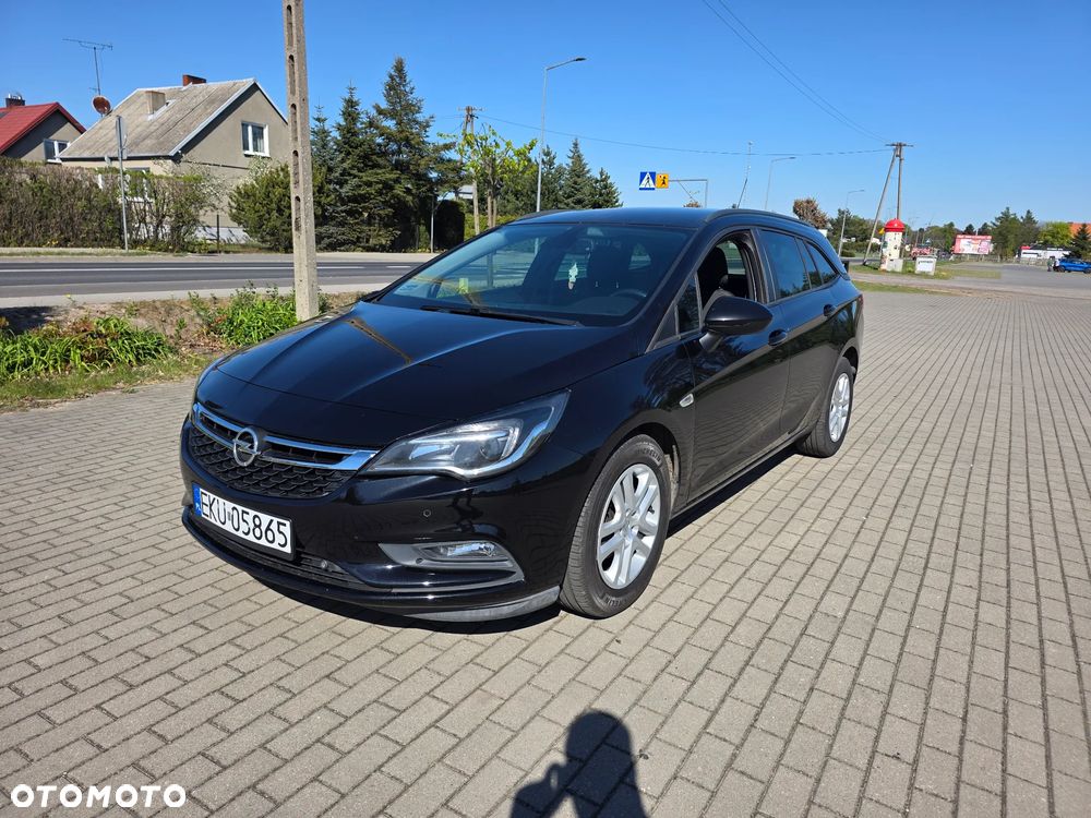 Opel Astra 1.6 CDTI Enjoy S&S - 1