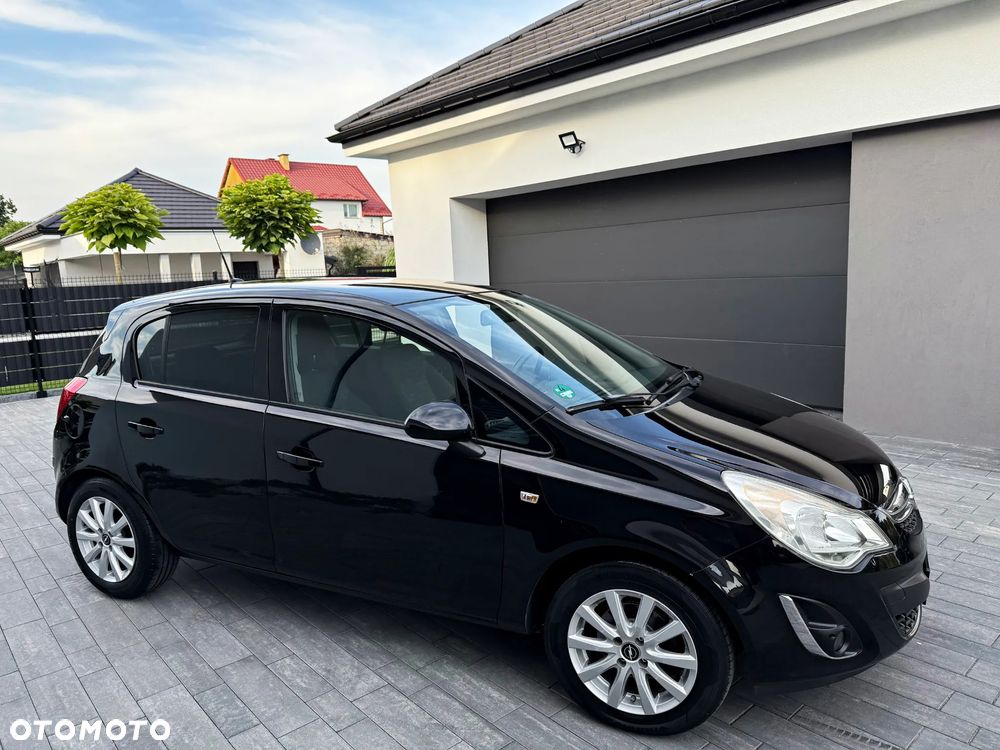 Opel Corsa 1.4 16V 150 Jahre - 18