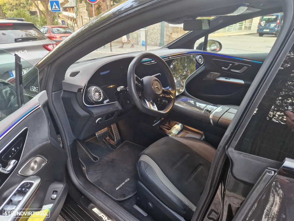 Mercedes-Benz EQE - 12