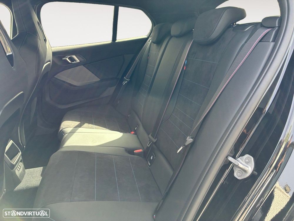 BMW M135i xDrive - 11