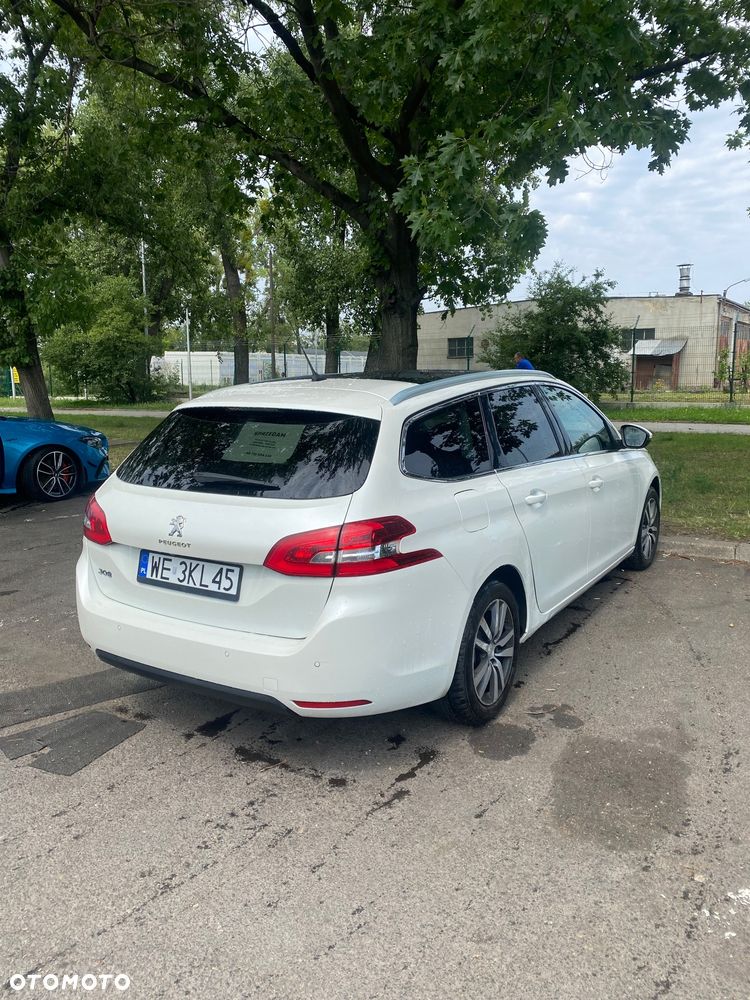 Peugeot 308 1.5 BlueHDi Allure S&S - 4