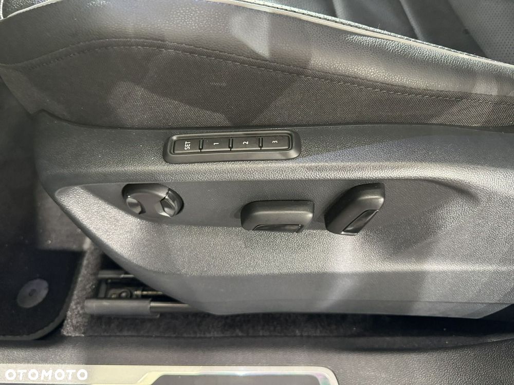 Volkswagen Tiguan Allspace - 27