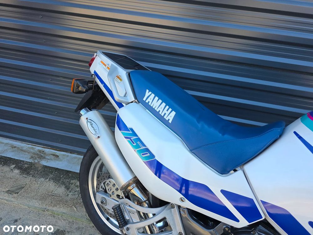 Yamaha Super Tenere - 9