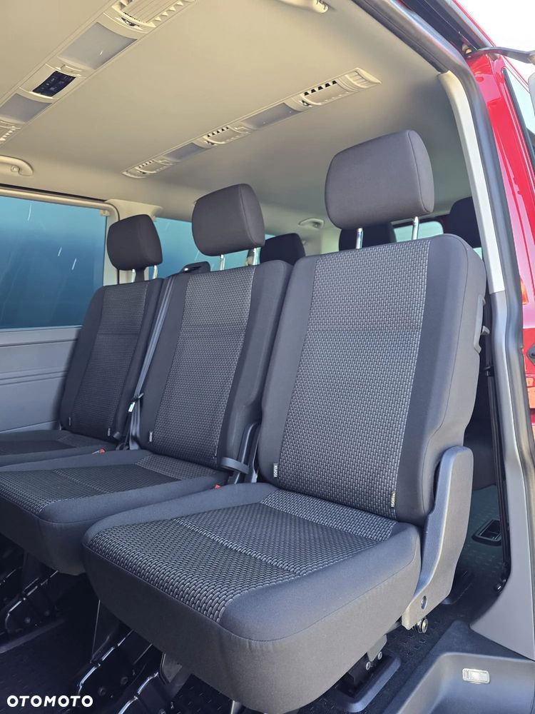 Volkswagen Caravelle - 25