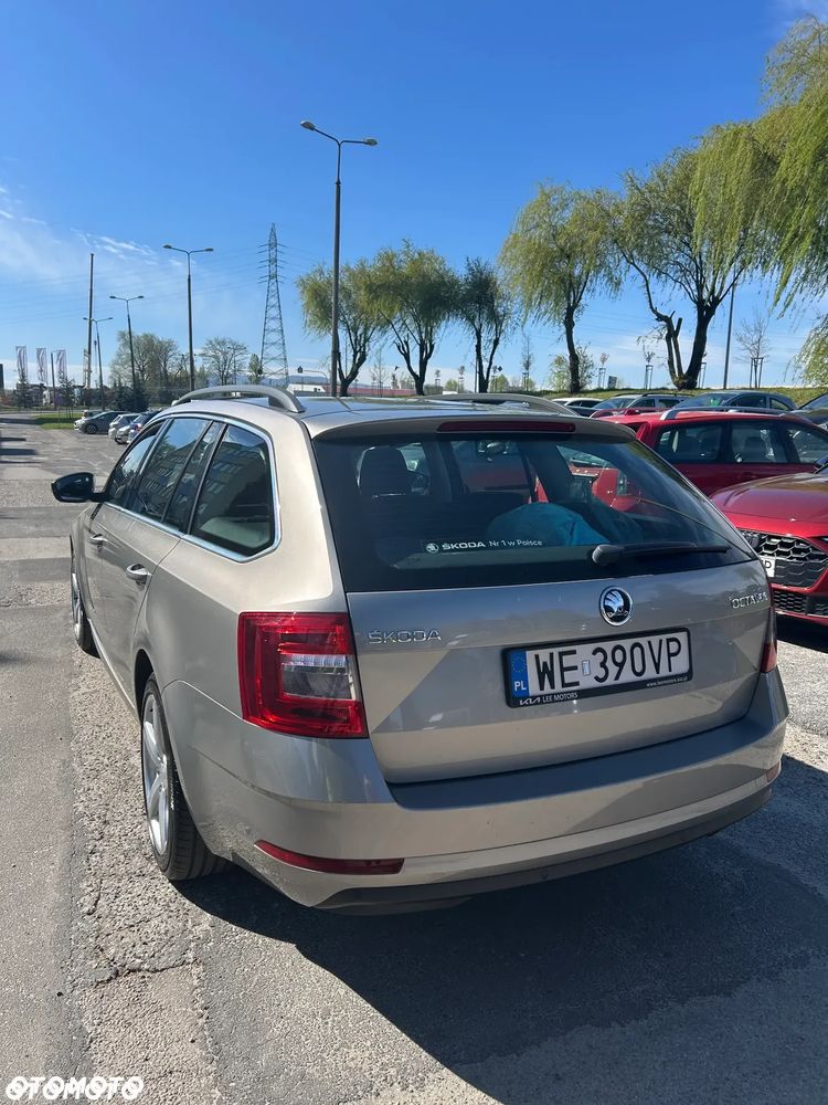 Skoda Octavia 2.0 TDI Style DSG - 14