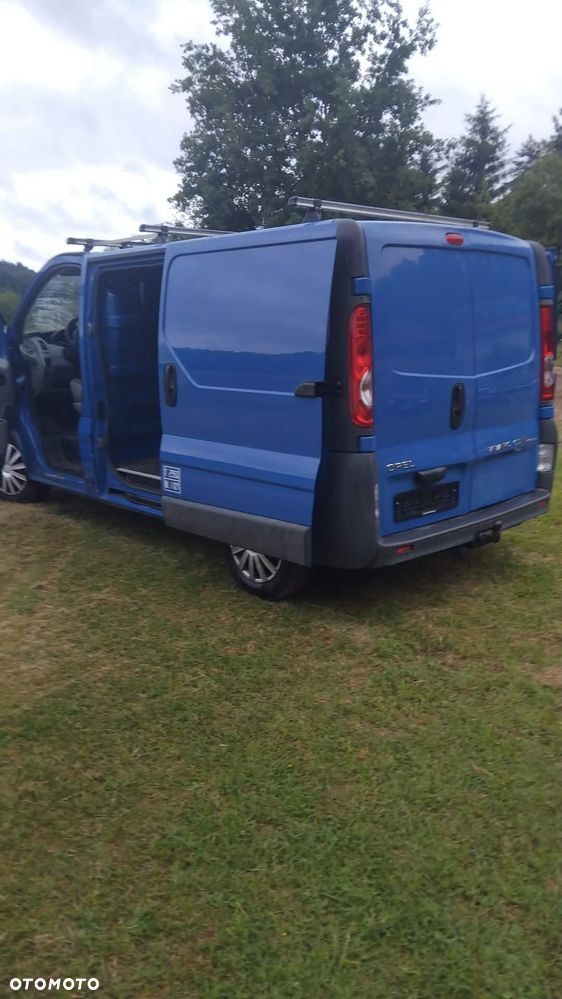 Opel Vivaro - 2