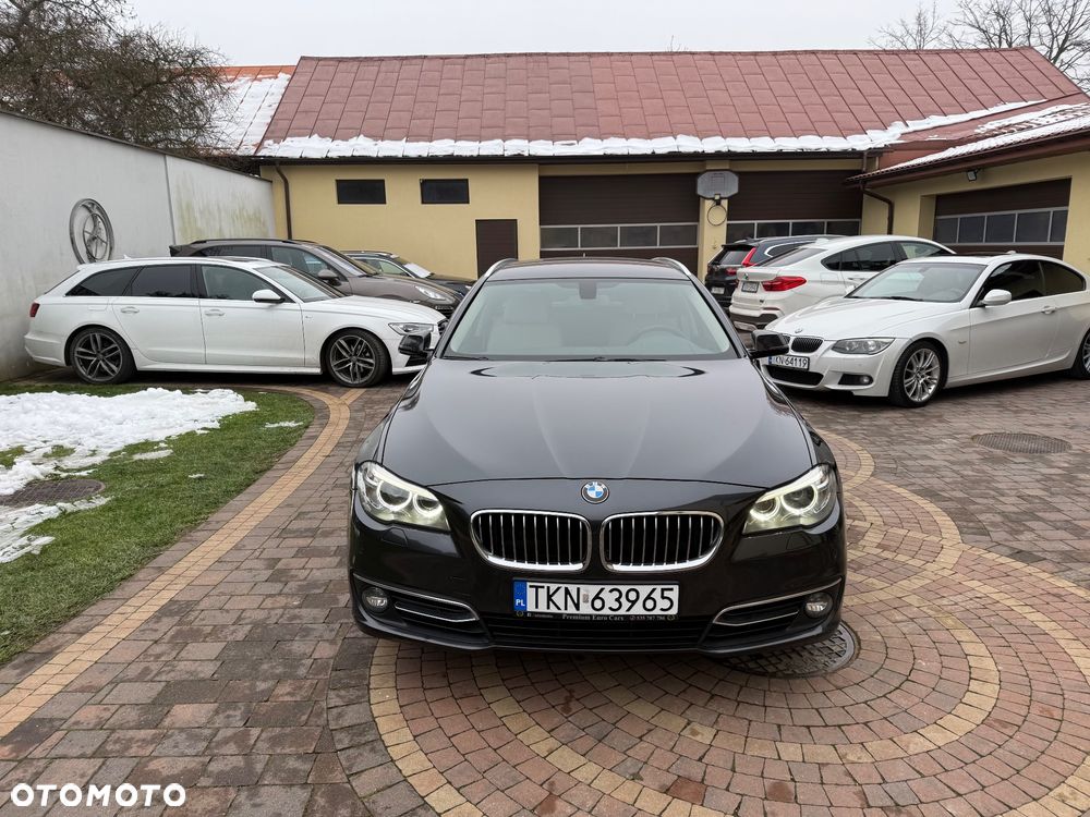 BMW Seria 5 525d Luxury Line - 3